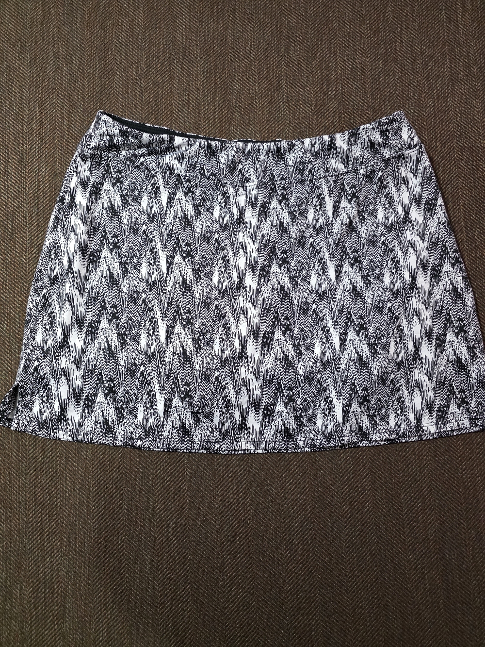 Tranquility by Colorado Clothing Black & White A-Line Skirt